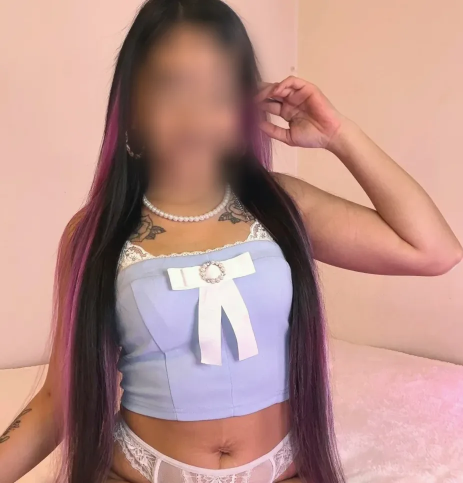 Alina, 28