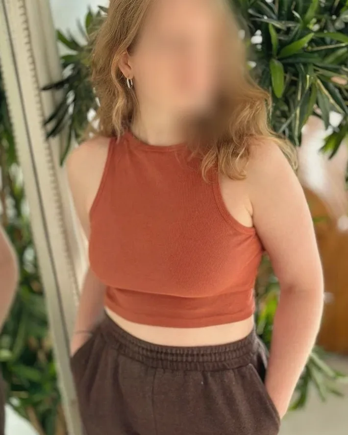 Marika, 27